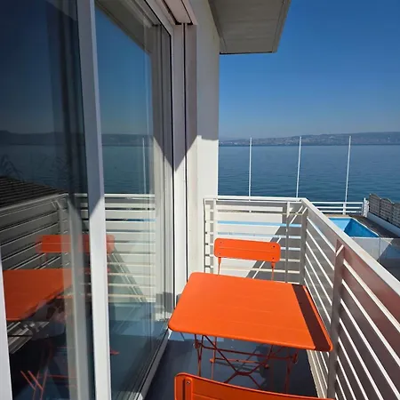 Exclusive Lakeside Experience By Geneva Maxilly-sur-Léman